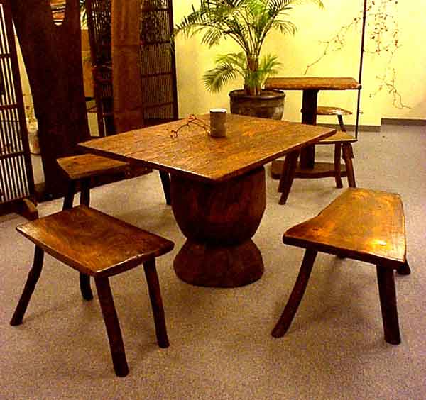 臼のテーブル,group